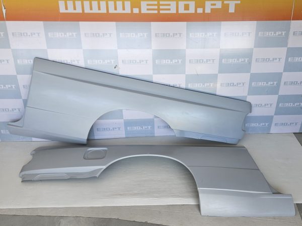 BMW E30 - Alargamentos de Trás M3