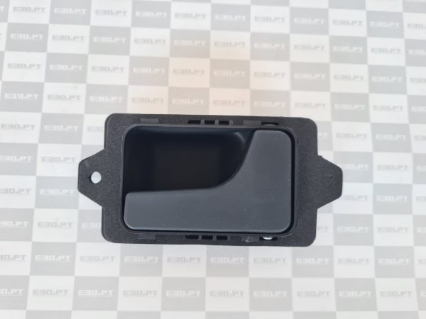 BMW E30 - Puxador Interior da Porta (Direito)