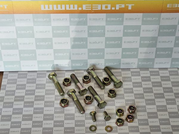 BMW E30 - Kit de montagem para veio de transmissão BMW E30, diâmetro do círculo dos parafusos de 96 mm