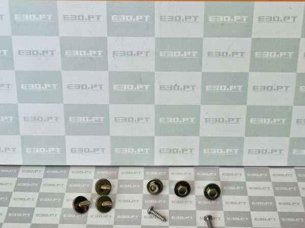 BMW E30 - Kit parafusos de montagem para faróis de nevoeiro BMW E30 (pré-facelift)