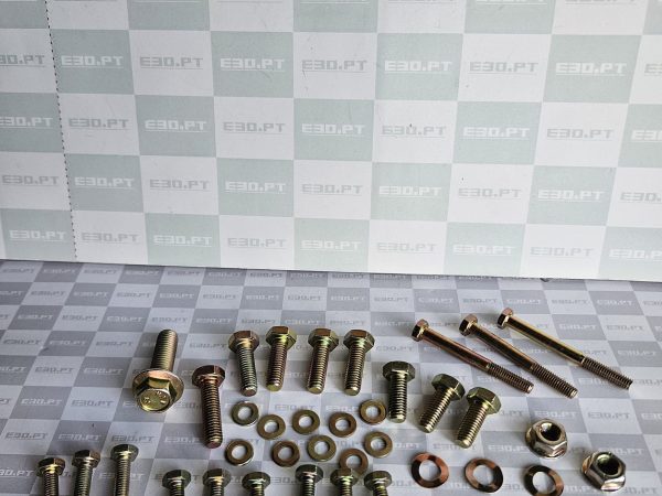 BMW E30 - Kit de montagem da carcaça de distribuição do BMW M20