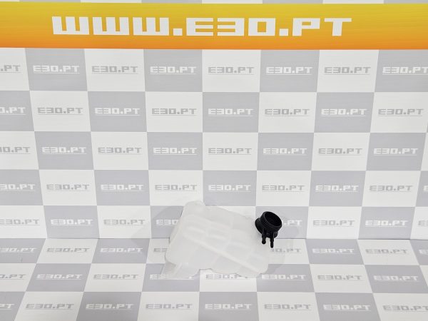 BMW E30 - Deposito de expansão do líquido de arrefecimento